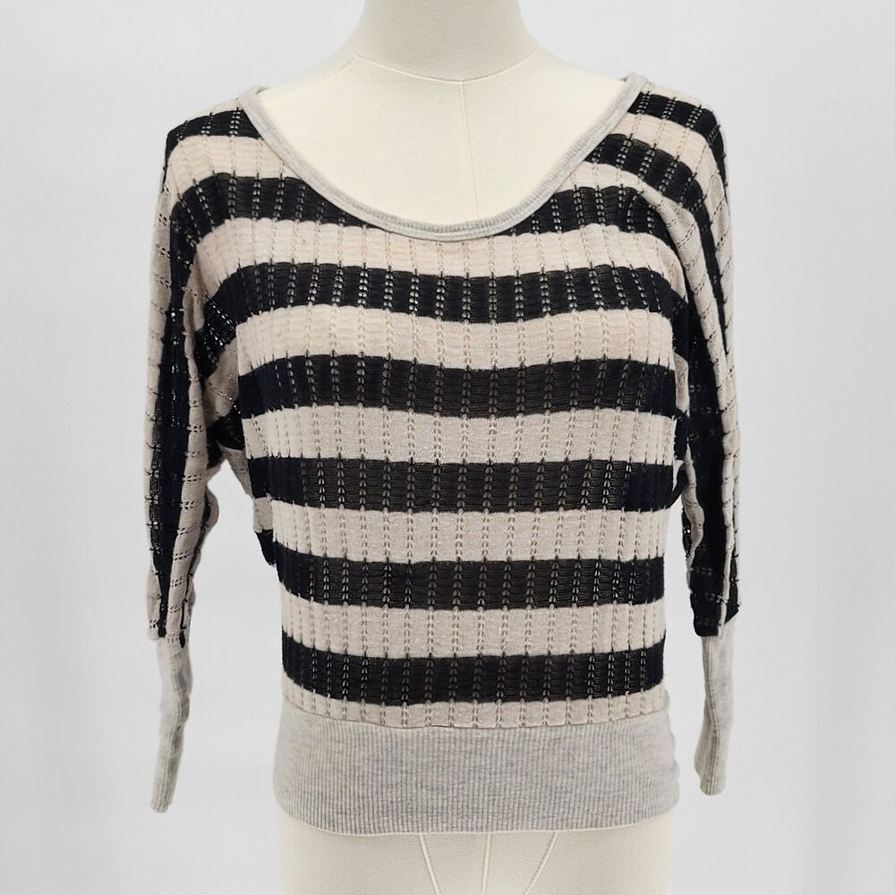 About A Girl vintage black oatmeal raglan knit top medium